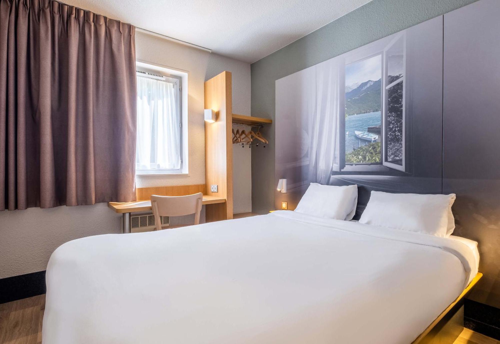 B&B Hotel Annecy Argonay Bagian luar foto