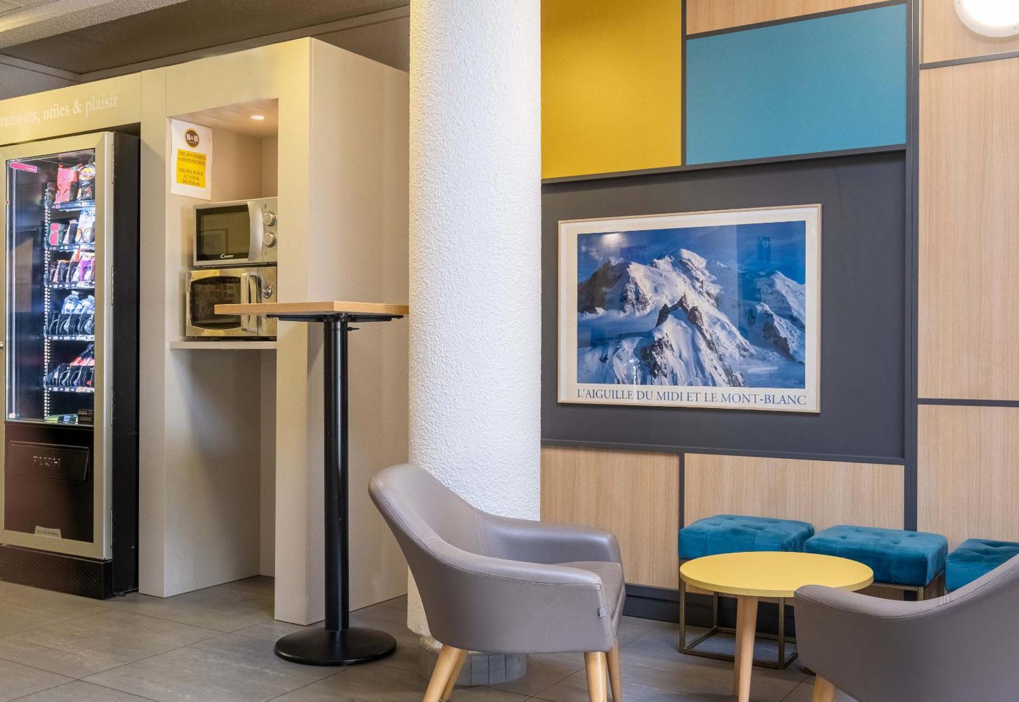 B&B Hotel Annecy Argonay Bagian luar foto