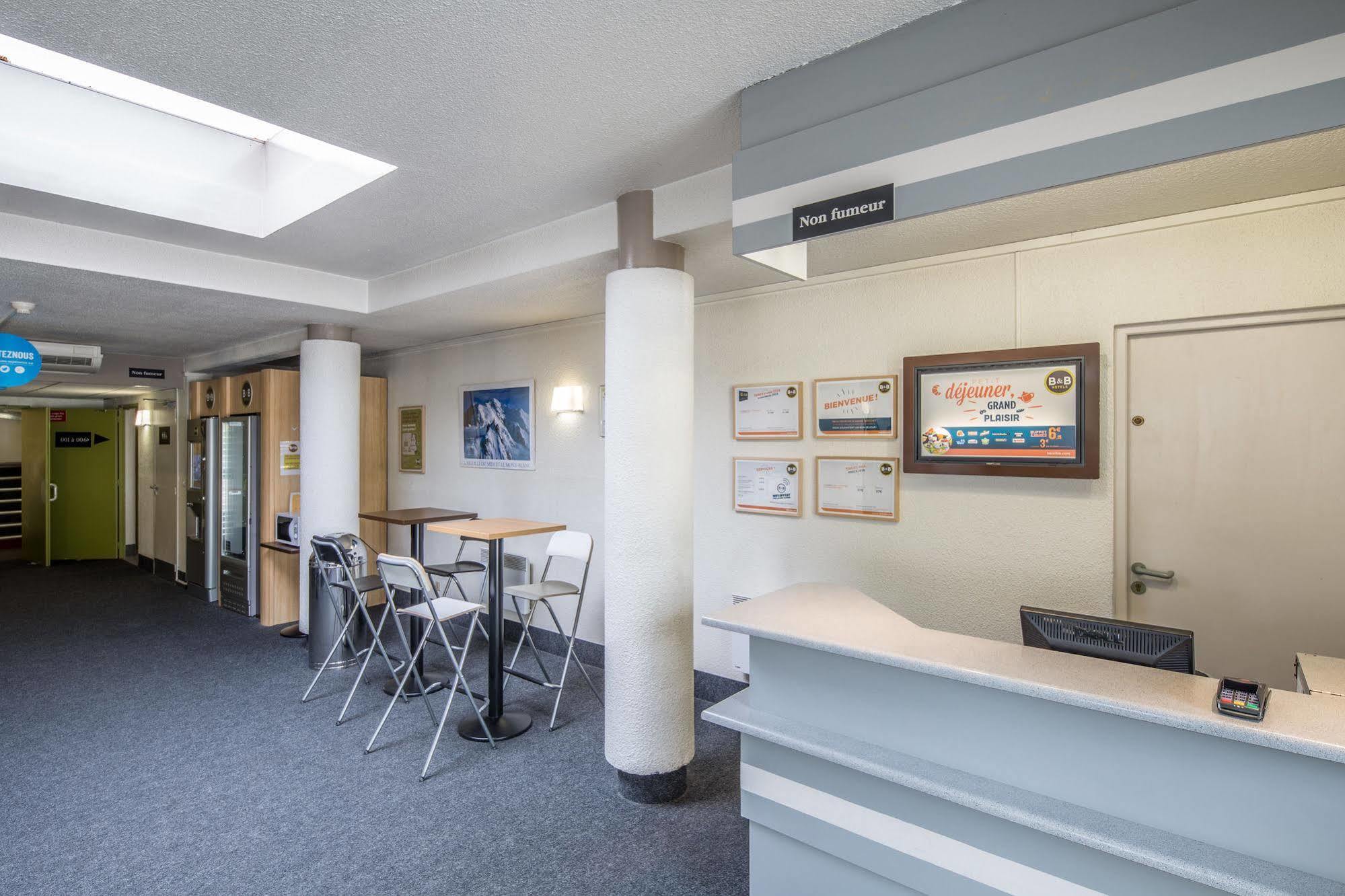 B&B Hotel Annecy Argonay Bagian luar foto
