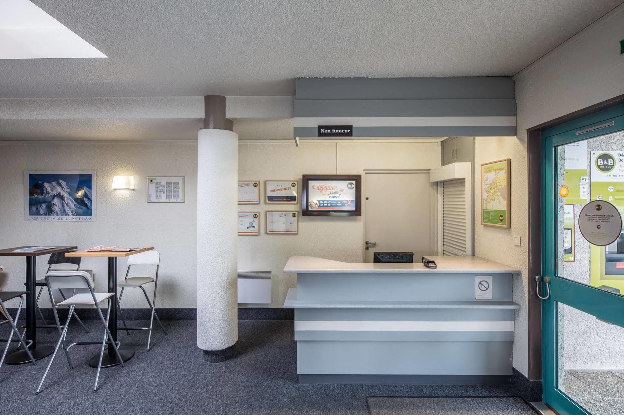 B&B Hotel Annecy Argonay Bagian luar foto